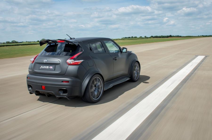  Nissan Juke-R 2.0 Concept 2015 года  (фото 35 из 41)